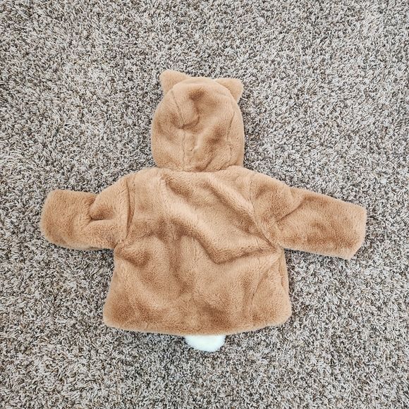 Fuzzy Jacket - Picture 2 of 3